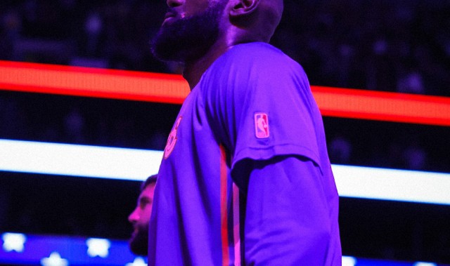 hth赛事公司-勒布朗29+9+6湖人不敌黄蜂，东契奇39分鲍尔30+6+11